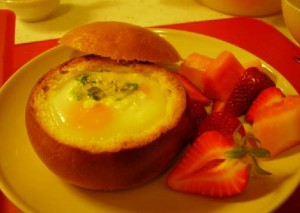 Eggs in a bun