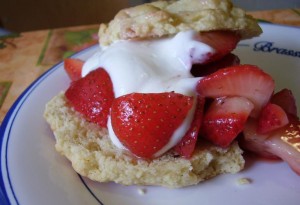 Easy Strawberry Shortcake